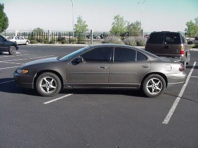 2003 PONTIAC GRAND PRIX SE: GREAT PRICE WITH LOW MILEAGE