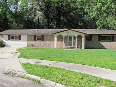 Single Family Home in Jacksonville, Florida: It’s Warm, It’s Pretty, It